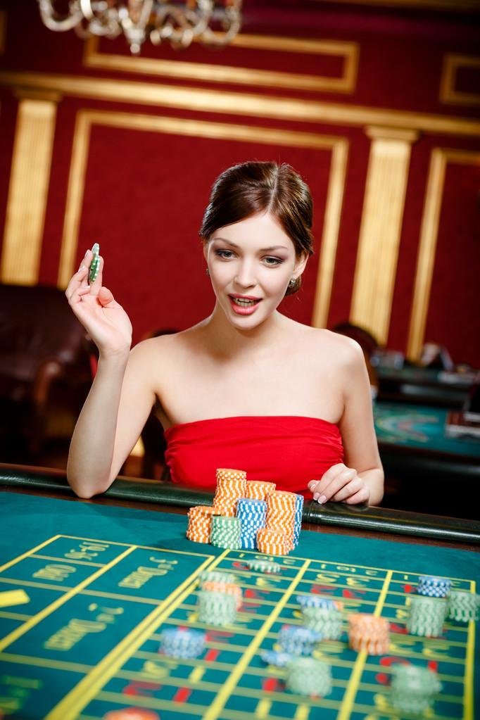 Filipino players from different regions of the Philippines enjoying mobile gaming and sports betting